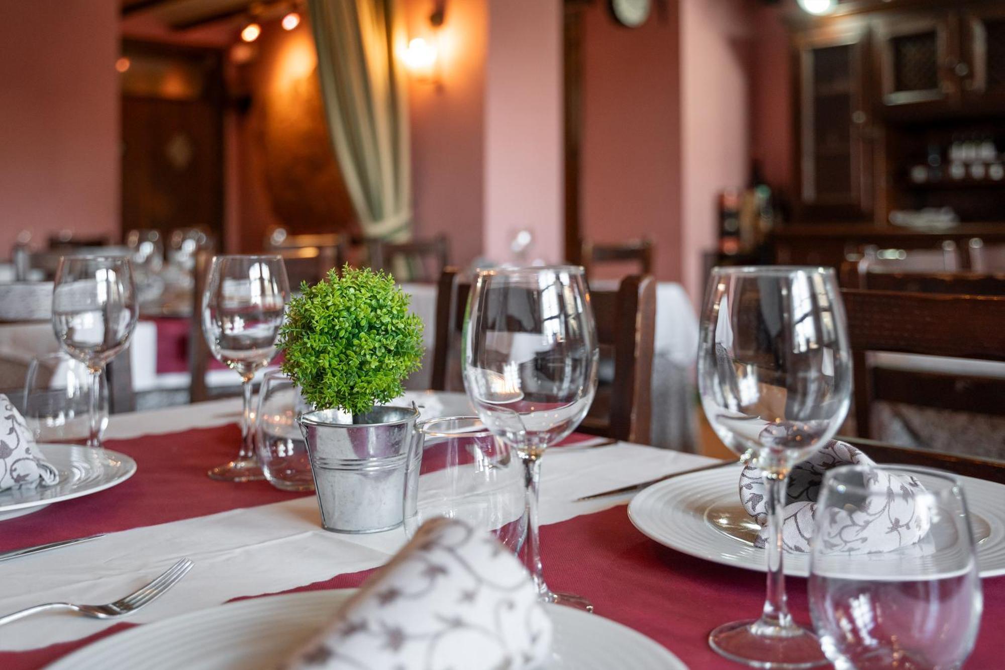 Hotel - Restaurante Prado Del Navazo Albarracín Eksteriør bilde